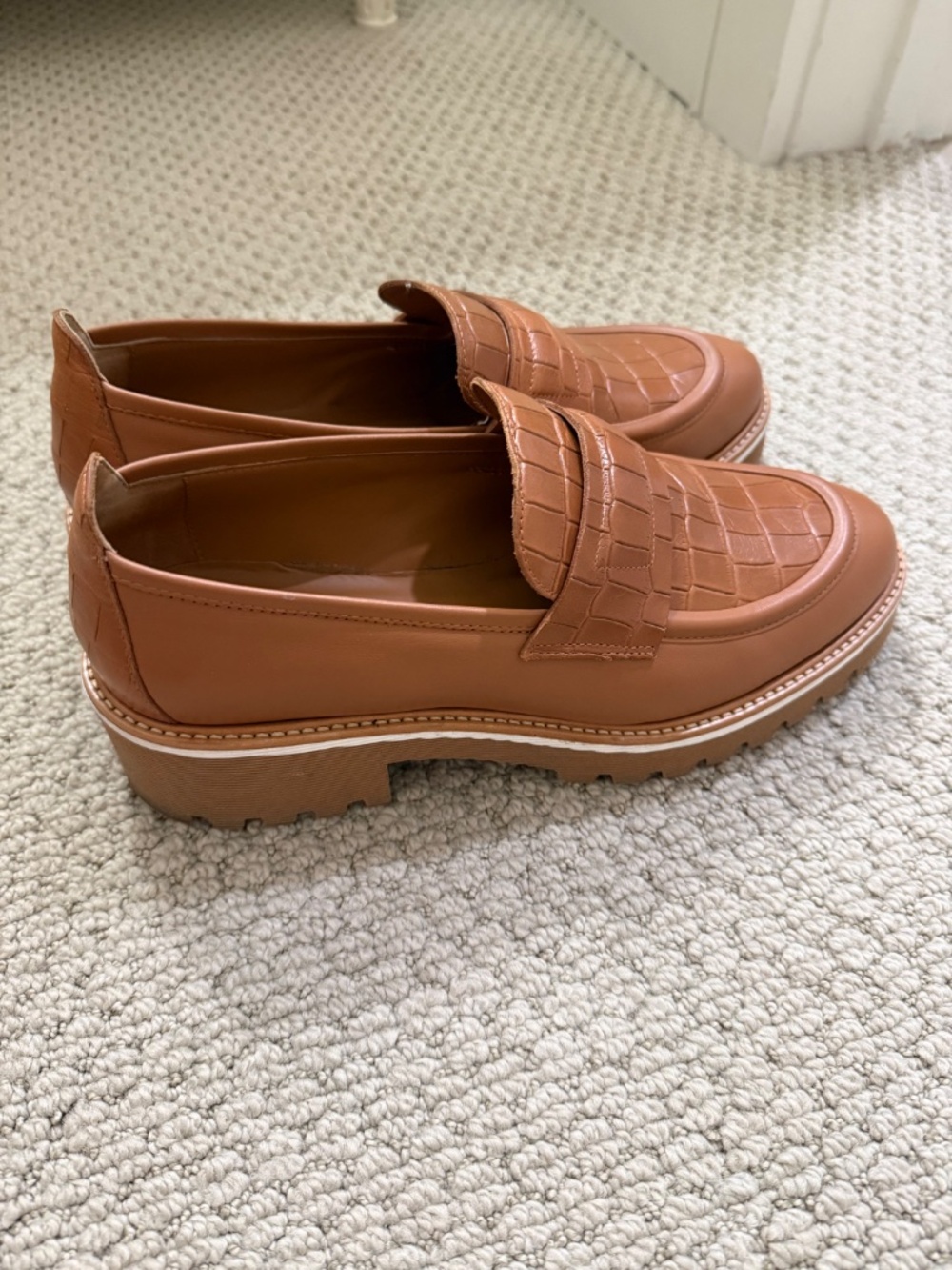 M Gemi tan lug sole loafers 40.5 9.5 - Picture 3 of 6